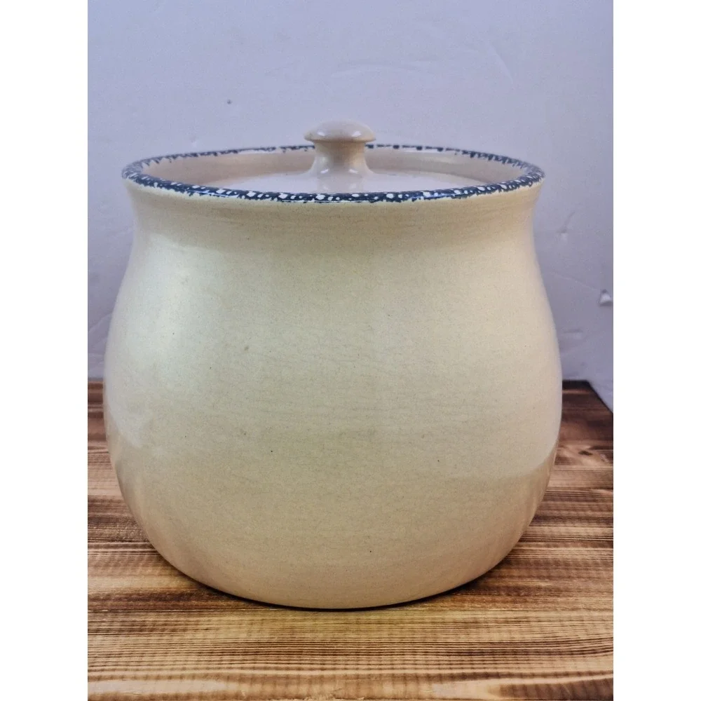 2000 Home And Garden Party Stoneware Cookie Jar/Bean Pot‎ with Lid Birdhouse